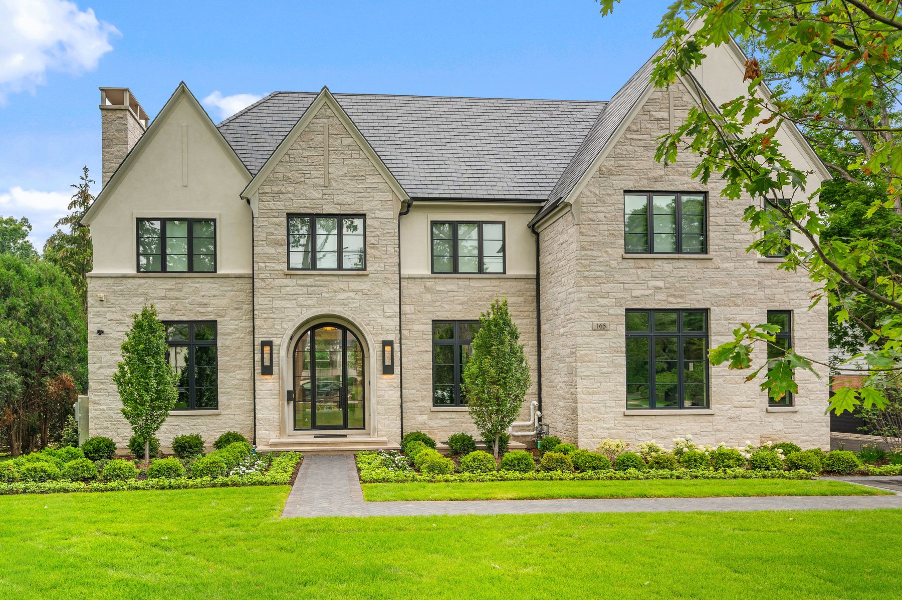 Finished front view of the Franklin Residence in Glencoe.