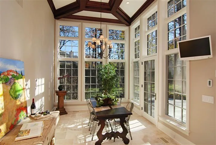 Breakfast room in the Blackthorn Residence.