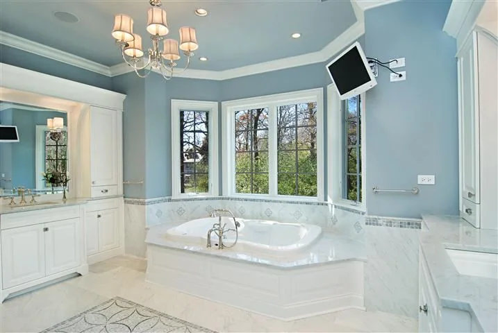 Primary bathroom in the Blackthorn Residence.